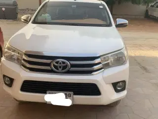 2019 Toyota Hilux in Sharjah used car