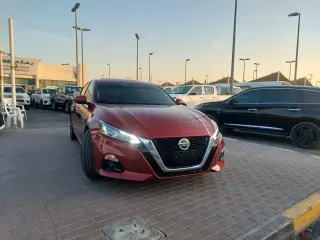 2019 Nissan Altima in Sharjah used car