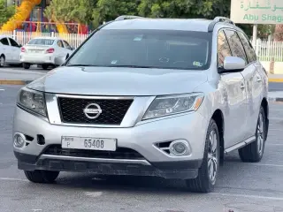 2015 Nissan Pathfinder in Sharjah used car