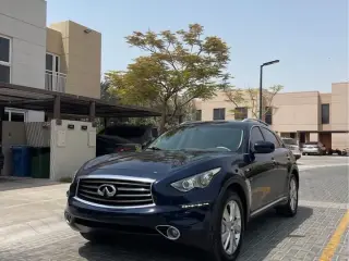 2014 Infiniti QX60 in Sharjah used car