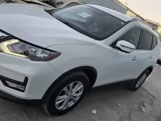 2016 Nissan Rogue in Sharjah used car