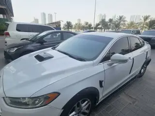 2014 Ford Fusion in Sharjah used car