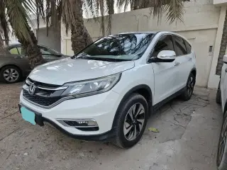 2015 Honda CR-V in Sharjah used car