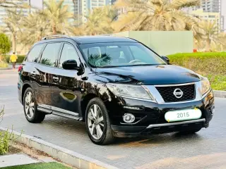 2015 Nissan Pathfinder in Sharjah used car