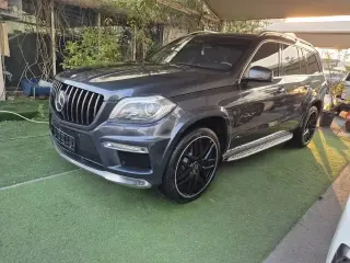2015 Mercedes-Benz GL in Sharjah used car