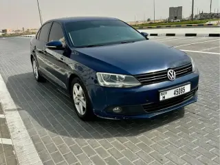 2013 Volkswagen Jetta in Sharjah used car