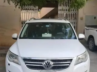 2012 Volkswagen Tiguan in Sharjah used car