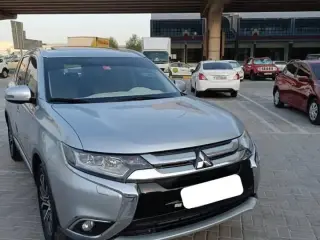 2016 Mitsubishi Outlander in Sharjah used car