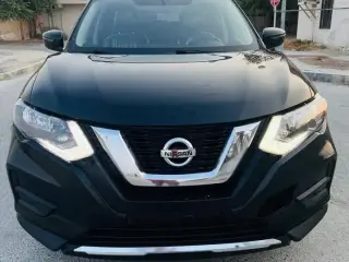 2017 Nissan Rogue in Sharjah used car