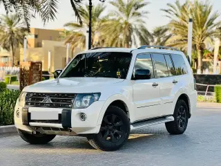 2011 Mitsubishi Pajero in Sharjah used car