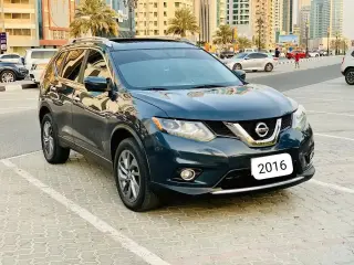 2016 Nissan Rogue in Sharjah used car