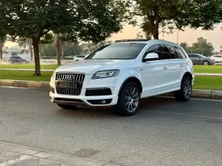 2015 Audi Q7 in Sharjah used car