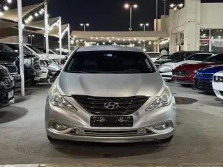 2010 Hyundai Sonata in Sharjah used car