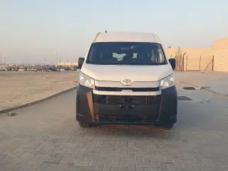 2022 Toyota Hiace in Sharjah used car