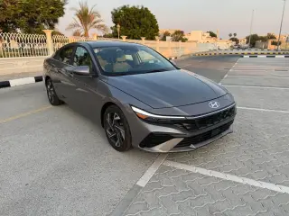 2025 Hyundai Elentra in Sharjah used car