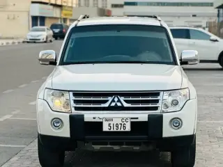2008 Mitsubishi Pajero in Sharjah used car