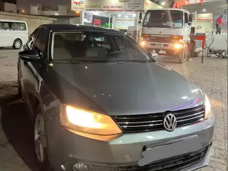 2012 Volkswagen Jetta in Sharjah used car