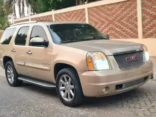 2008 GMC Yukon in Sharjah used car