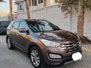 2014 Hyundai Santa Fe in Sharjah used car