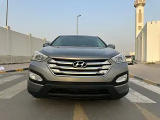 2013 Hyundai Santa Fe in Sharjah used car
