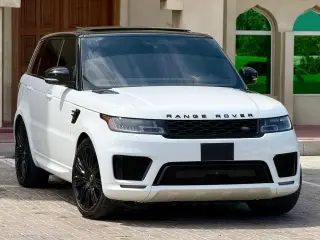 2018 Land Rover Range Rover Sport in Sharjah used car