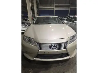 2013 Lexus ES in Sharjah used car
