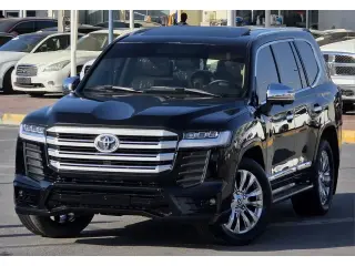 2011 Toyota Land Cruiser في Sharjah سيارة مستعملة