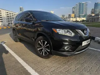 2018 Nissan Rogue في Sharjah سيارة مستعملة