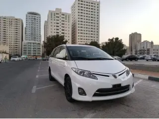 2016 Toyota Previa في Sharjah سيارة مستعملة