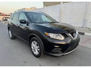 2015 Nissan Rogue في Sharjah سيارة مستعملة