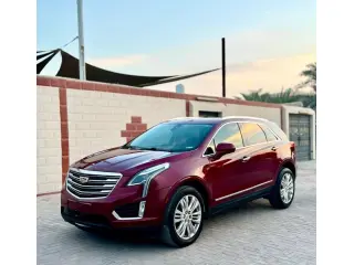 2017 Cadillac XT5 في Sharjah سيارة مستعملة