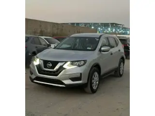 2020 Nissan Rogue في Sharjah سيارة مستعملة