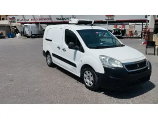 2019 Peugeot Partner في Sharjah سيارة مستعملة