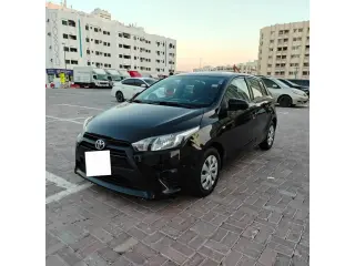 2015 Toyota Yaris في Sharjah سيارة مستعملة