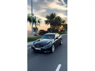 2010 Infiniti G37 في Sharjah سيارة مستعملة