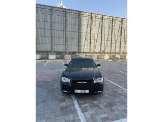2017 Chrysler 300 في Sharjah سيارة مستعملة