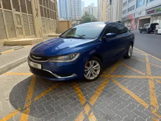 2016 Chrysler 200 في Sharjah سيارة مستعملة