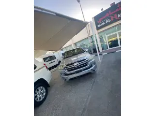 2017 Toyota Land Cruiser في Sharjah سيارة مستعملة