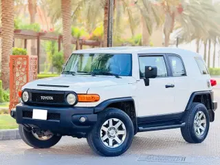 2008 Toyota FJ Cruiser في Sharjah سيارة مستعملة