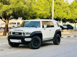 2008 Toyota FJ Cruiser في Sharjah سيارة مستعملة