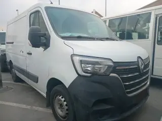 2021 Renault Master في Sharjah سيارة مستعملة